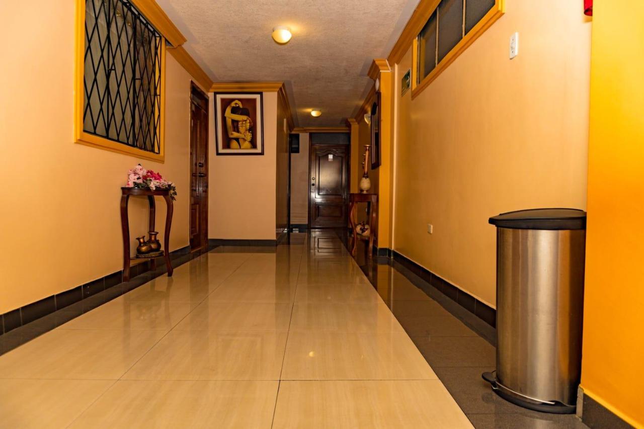 Hotel Los Ilinizas Latacunga Buitenkant foto